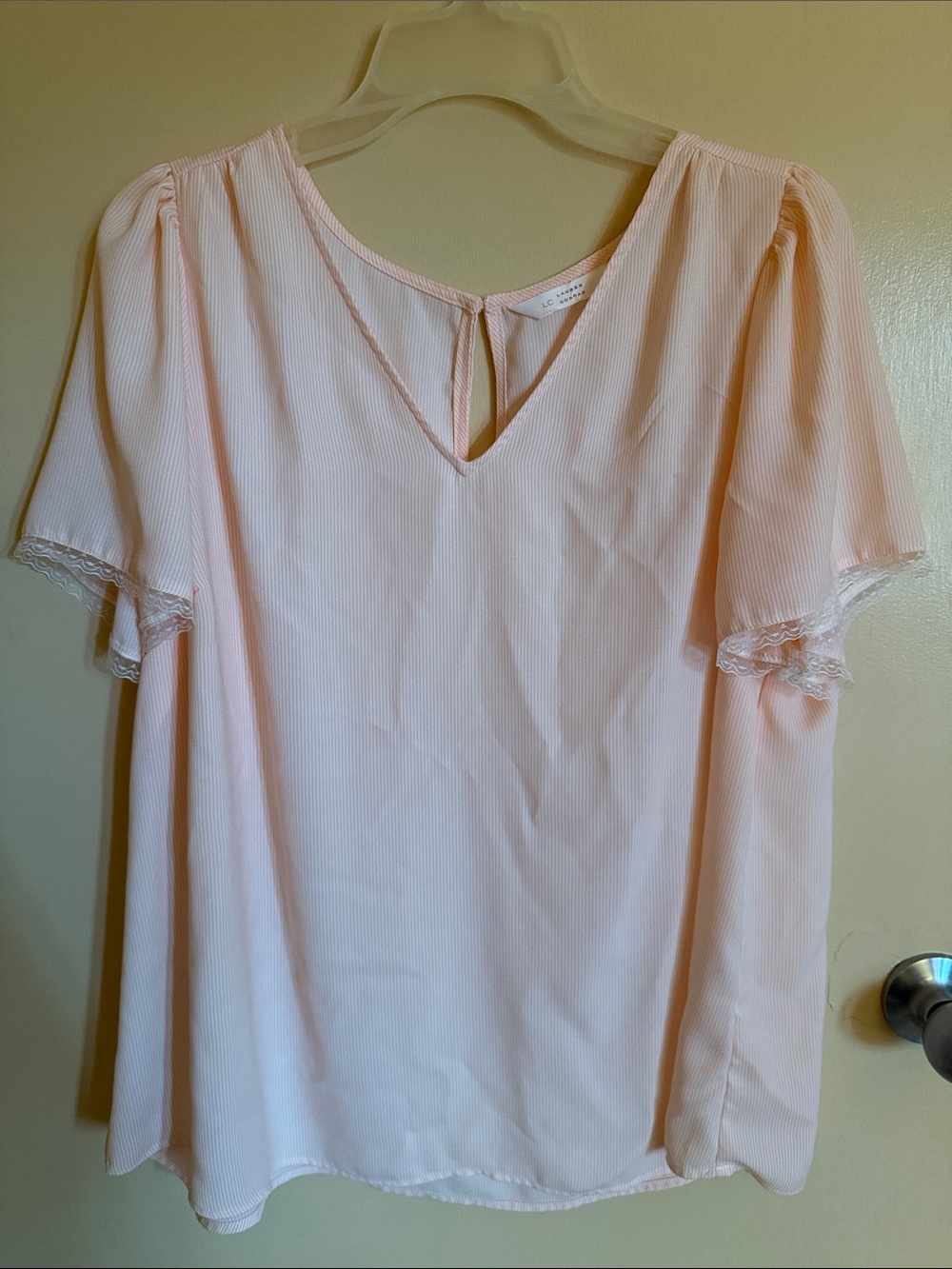 LC Lauren Conrad Light Blush Pink V-Neck Flutter Sleeve Blouse